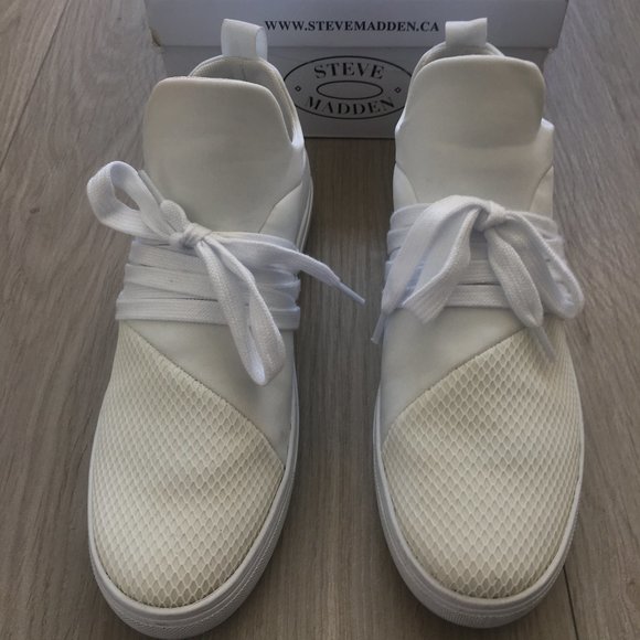 Steve Madden Shoes - Steve Madden Lancer Sneaker